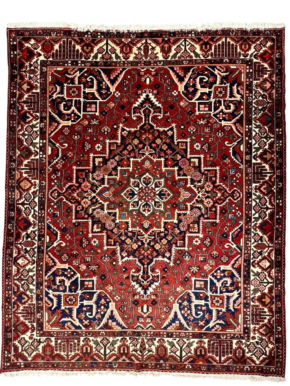BAKHTIARI-H 3.95m x 3.20m