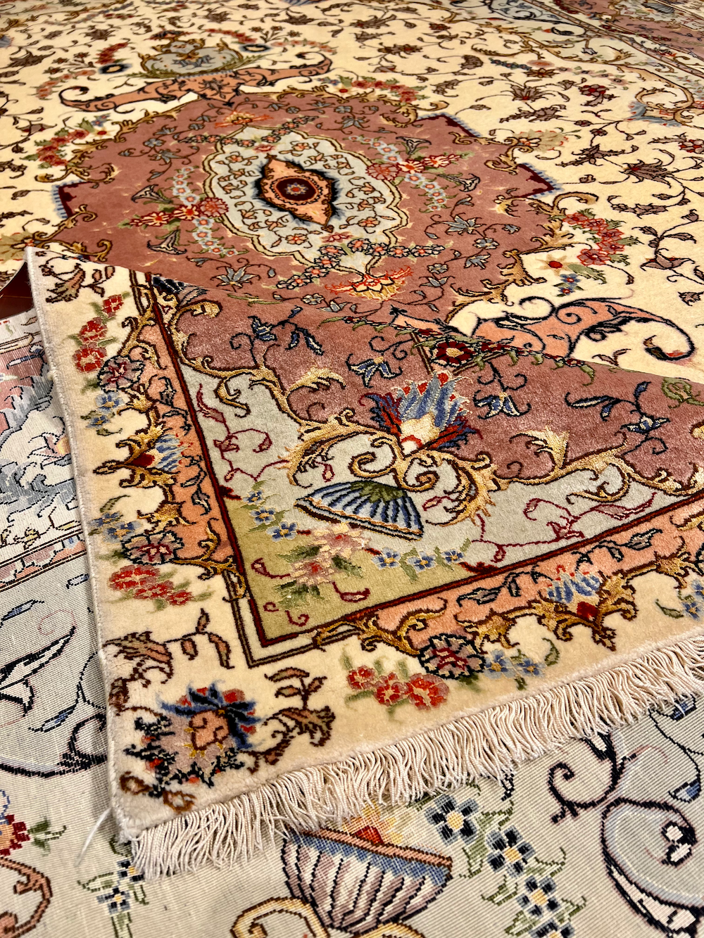 TABRIZ-B 2.91m X 2.01m