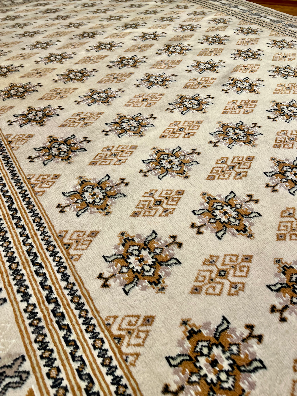 BOKHARA-B 2.50m x 1.70m