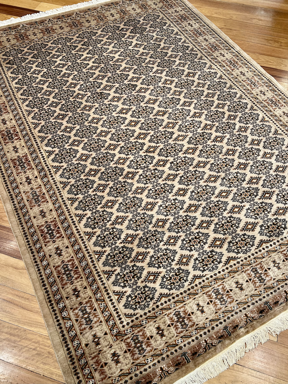 BOKHARA-D 2.48m x 1.74m