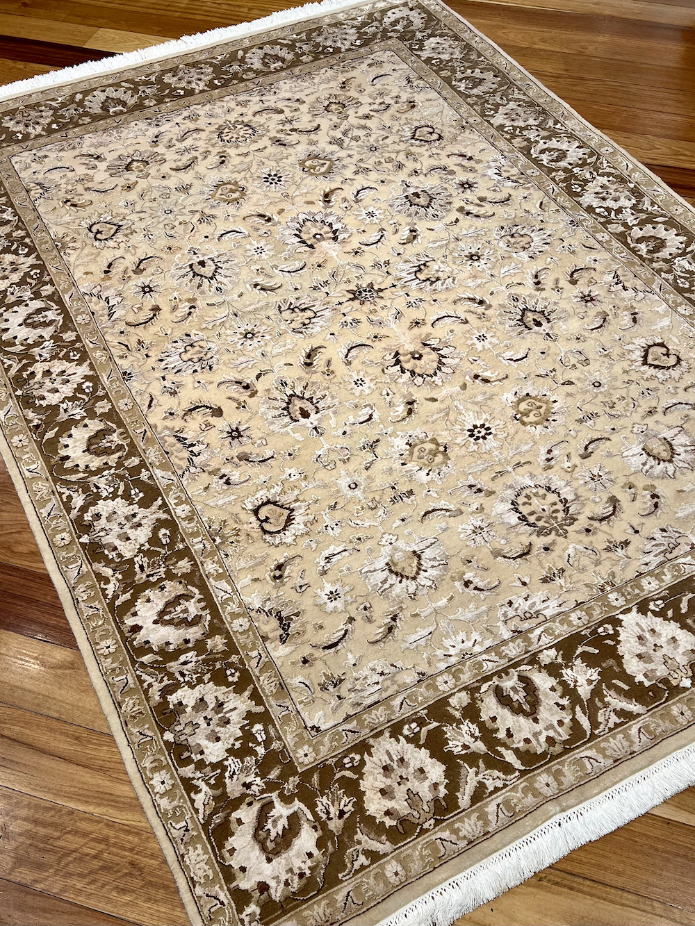 JANKATH-E 2.36m x 1.68m