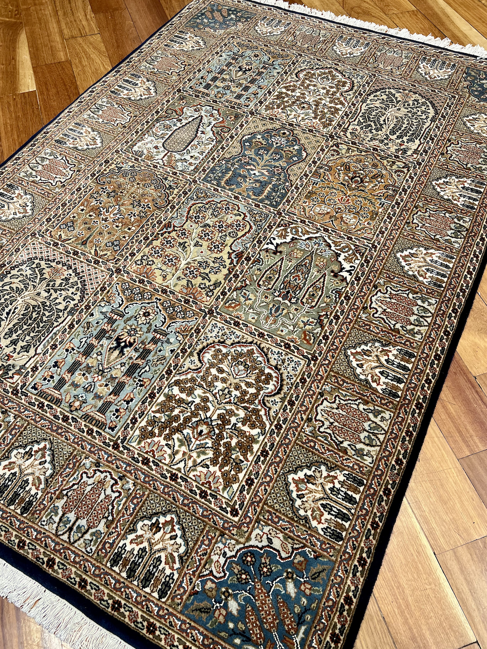 BAKHTIARI-C 1.80m x 1.20m