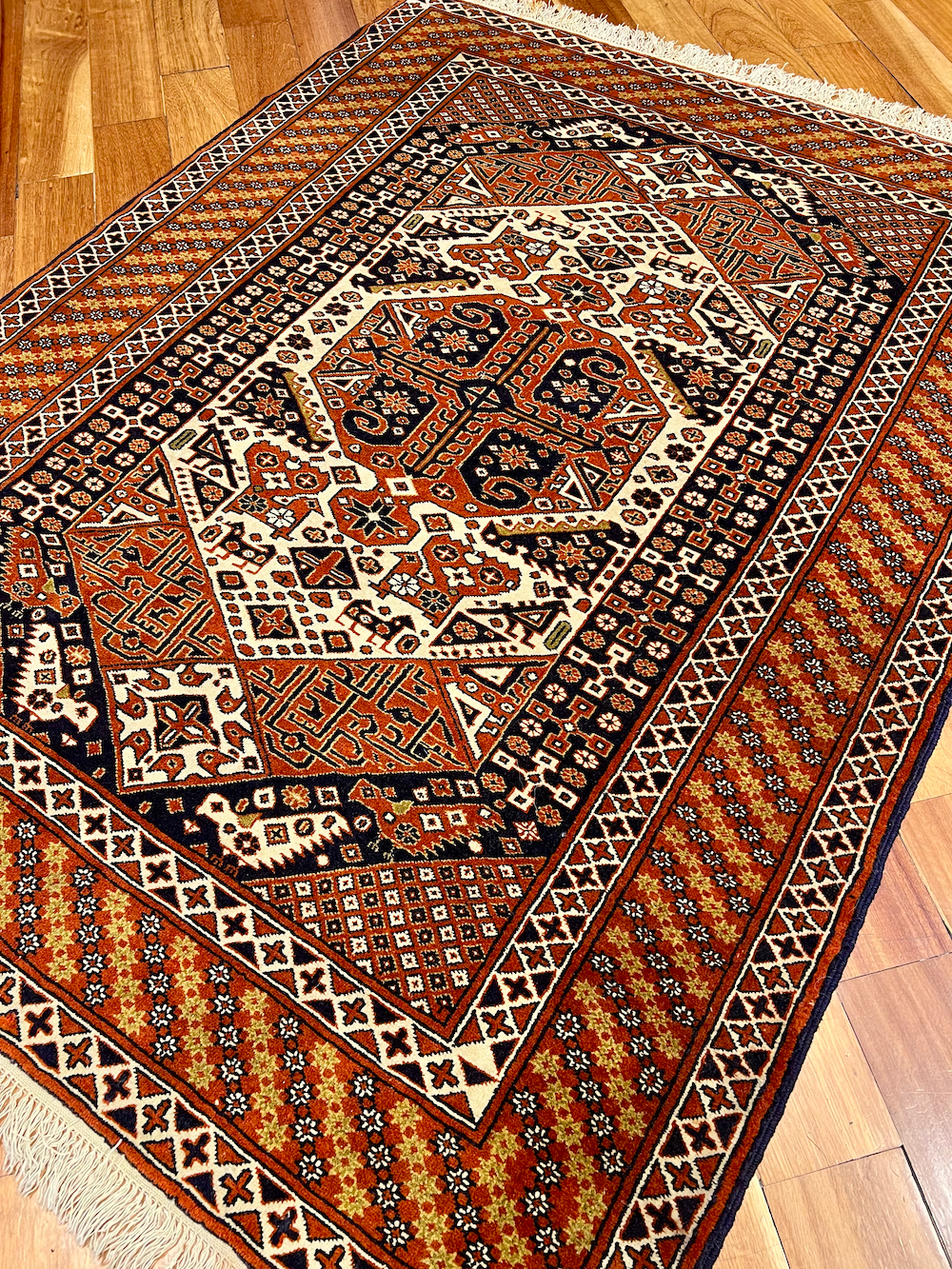 AFSHARI-D 1.75m x 1.35m