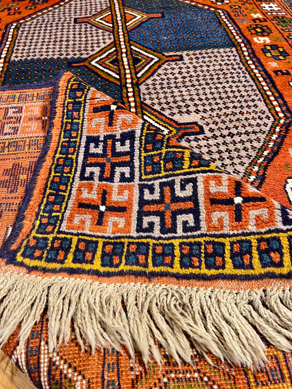 AFSHARI-H 1.85m x 1.20m