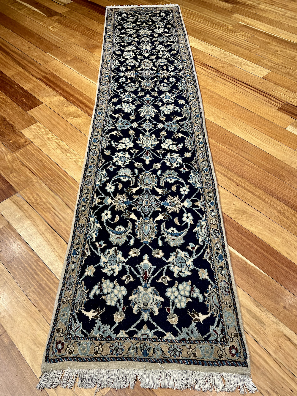 COLECCION ABBASI-F 2.96m x 0.85m