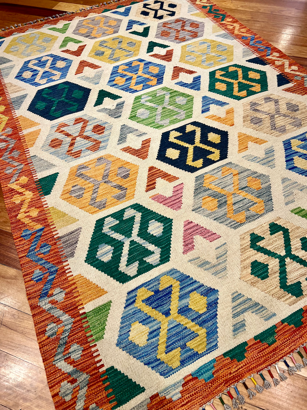 KILIM MEIMENEH-A 2.39m x 1.69m