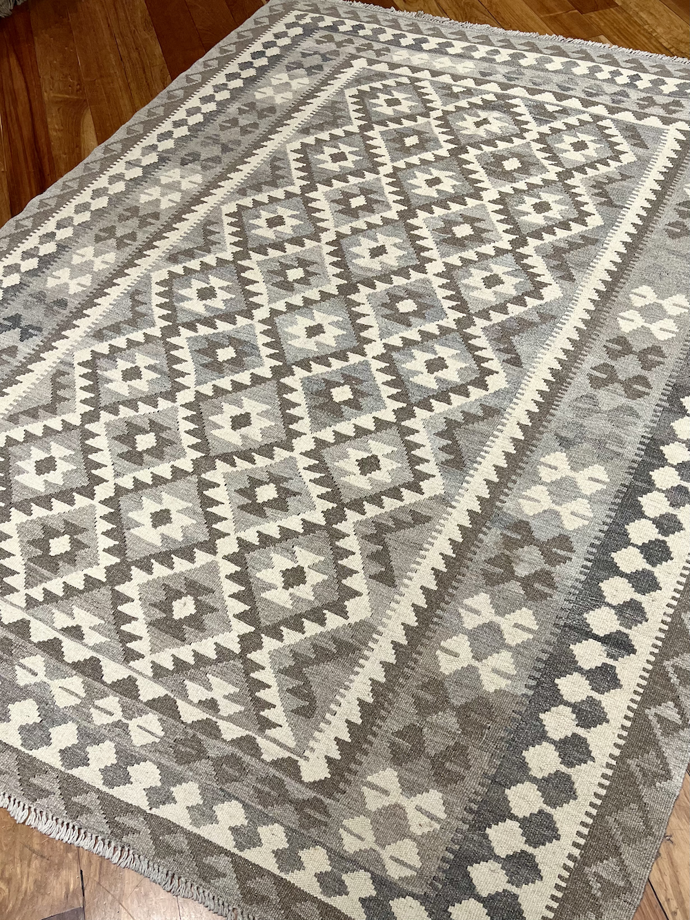KILIM MEIMENEH-N 2.31m x 1.82m