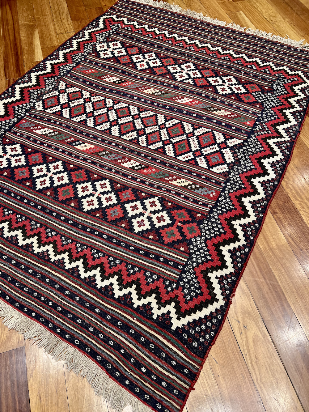 KILIM AFSHARI-M 2.15m x 1.55m