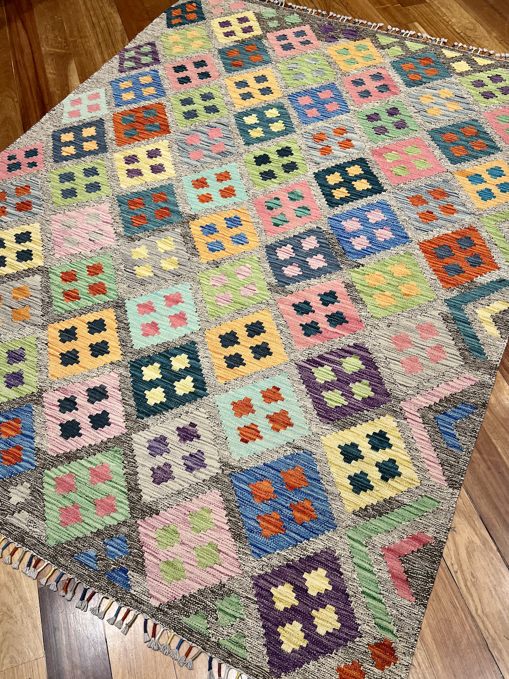 KILIM MEIMENEH-A5 2.37m x 1.75m
