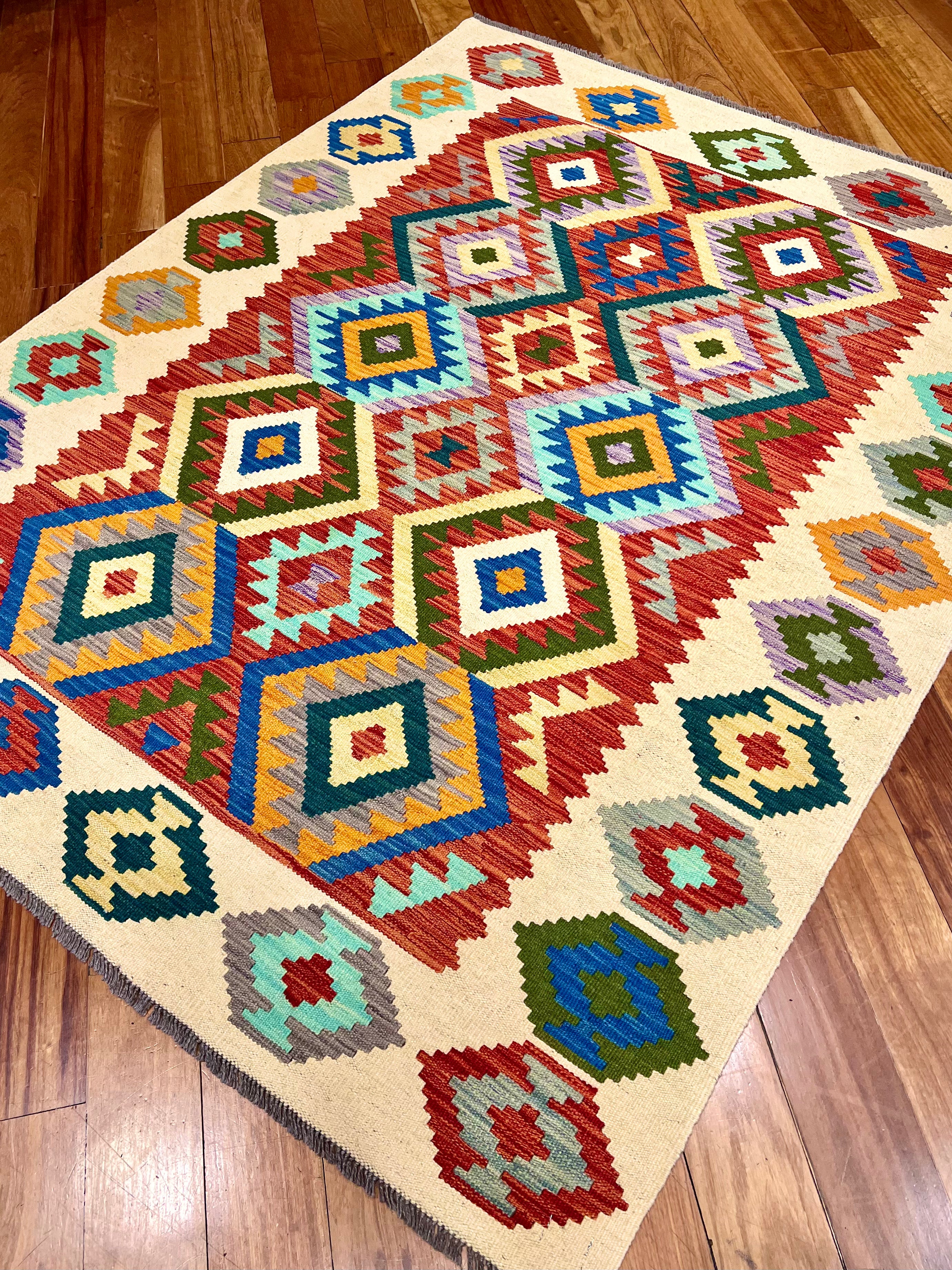 KILIM MEIMENEH-B5 1.96m x 1.56m