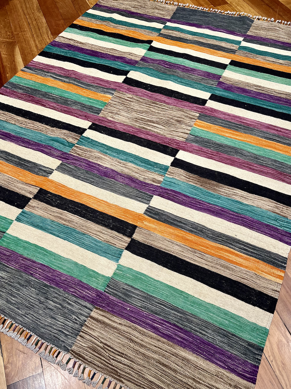 KILIM MEIMENEH-C1 2.40m x 1.77m
