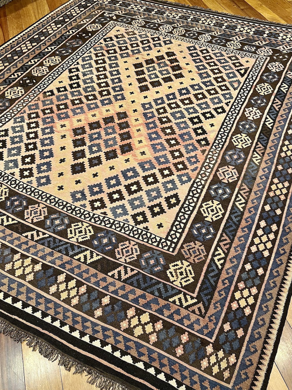 KILIM MEIMENEH-C2 2.87m x 2.34m