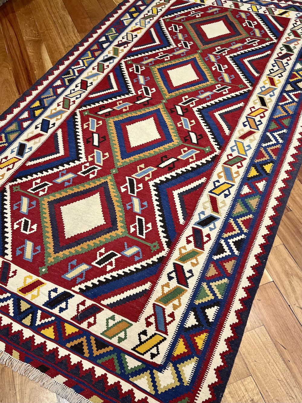 KILIM SHIRAZ-H 2.85m x 1.55m