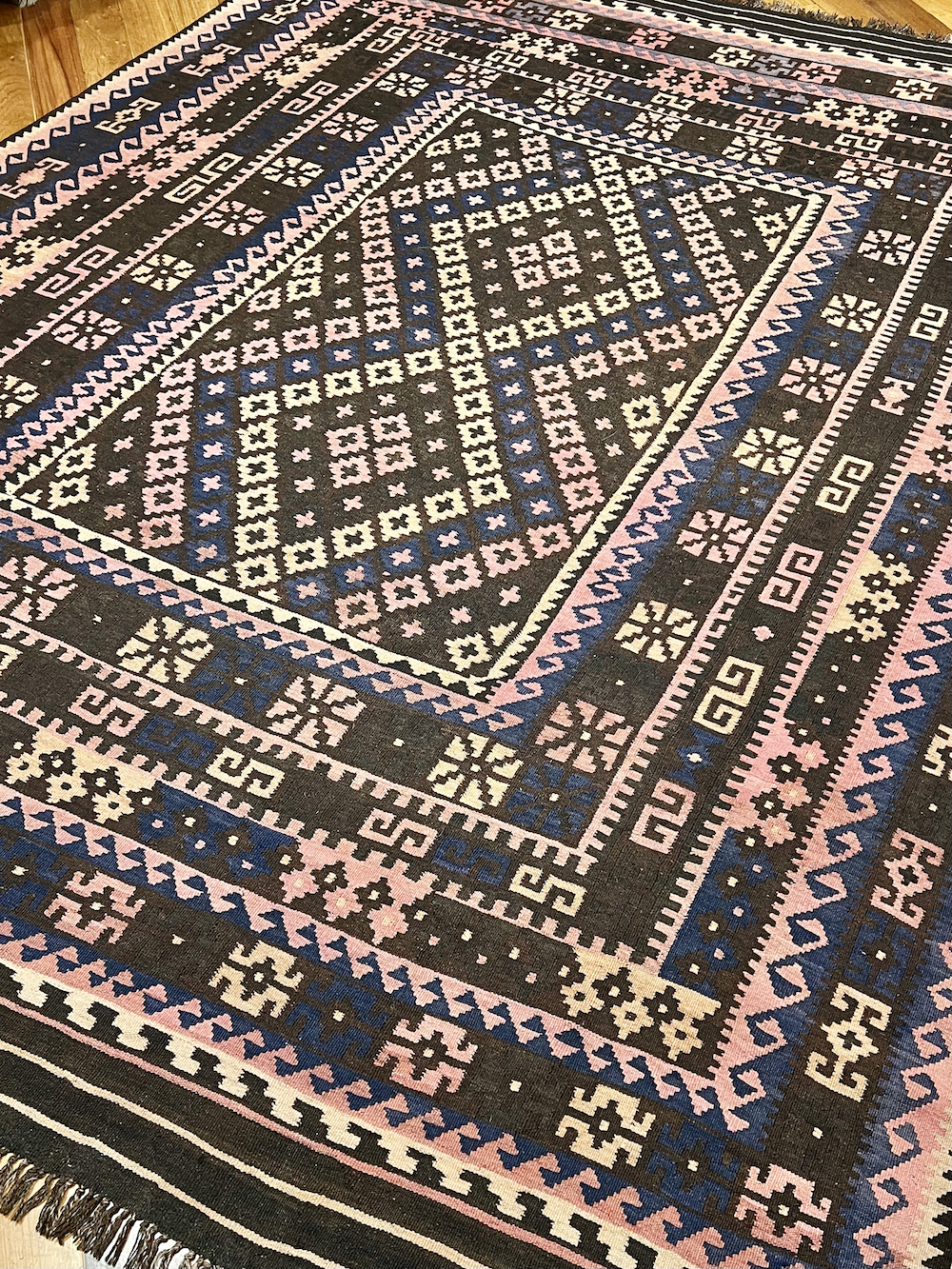 KILIM MEIMENEH-C9 3.00m x 2.40m
