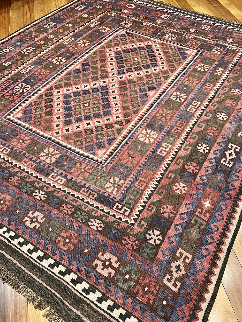 KILIM MEIMENEH-D3 2.91m x 2.40m