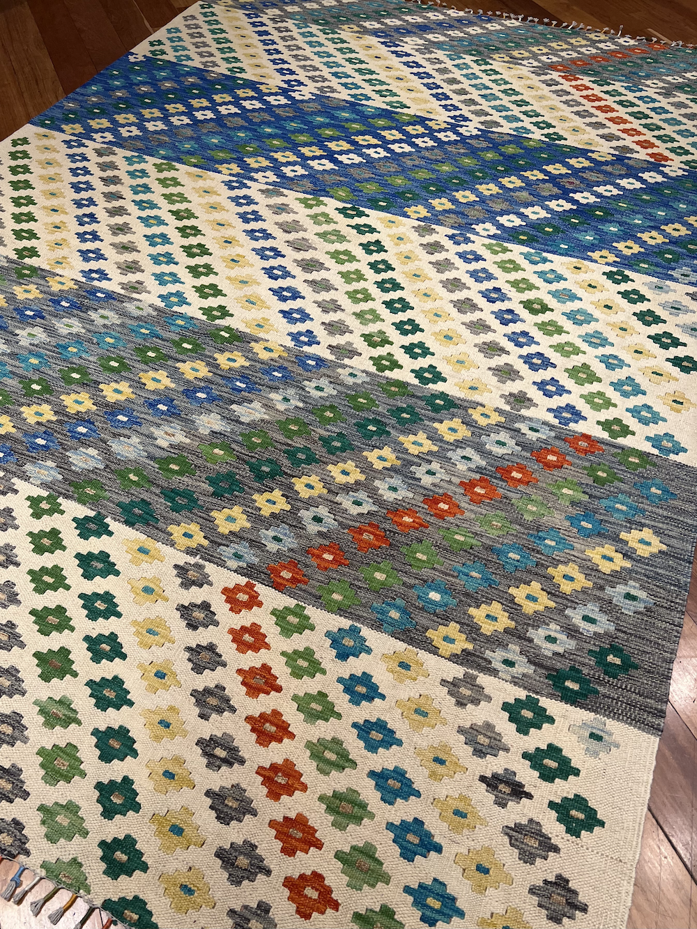 KILIM MEIMENEH-D9 2.90m x 1.95m