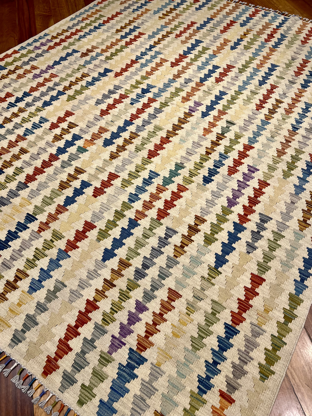 KILIM MEIMENEH-G4 2.52m x 1.98m
