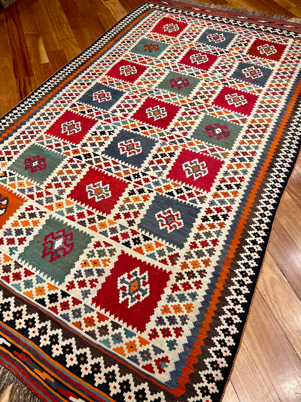 KILIM SHIRAZ-N 2.84m x 1.60m