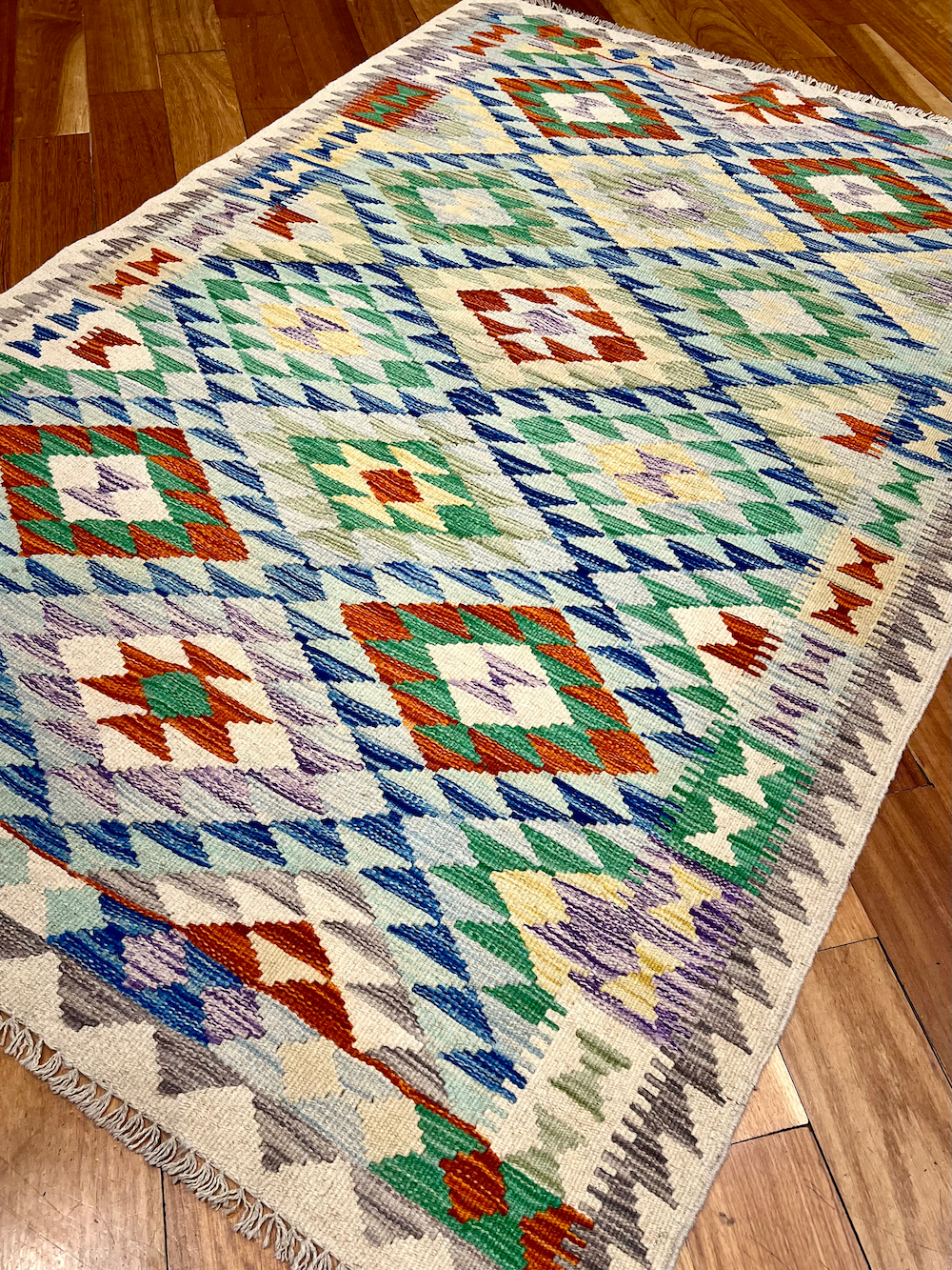 KILIM MEIMENEH-J8 1.90m x 1.26m