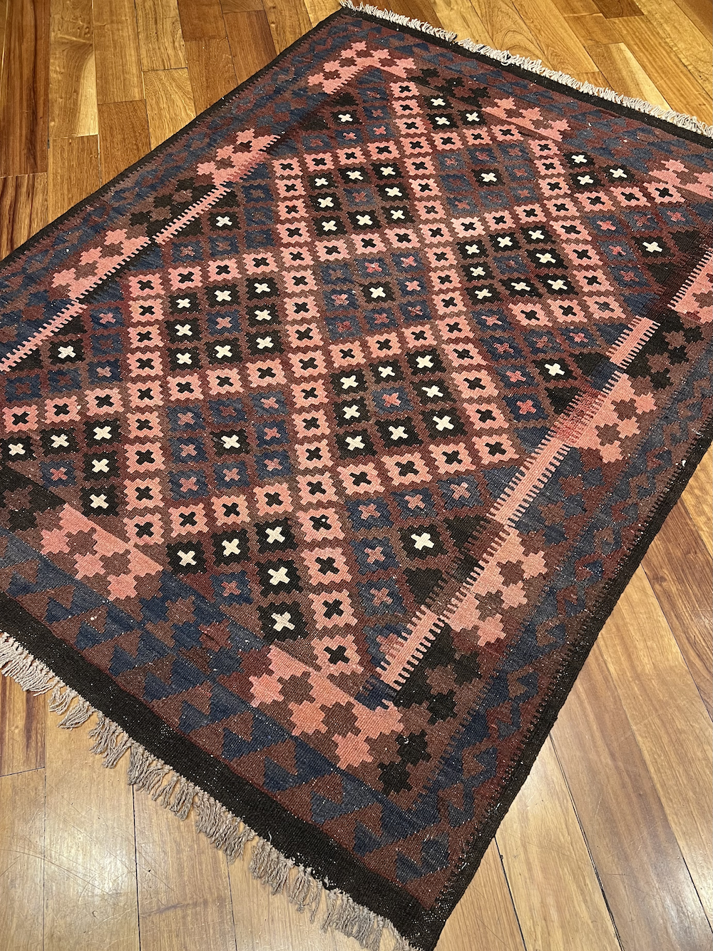 KILIM MEIMENEH-K4 1.90m x 1.40m