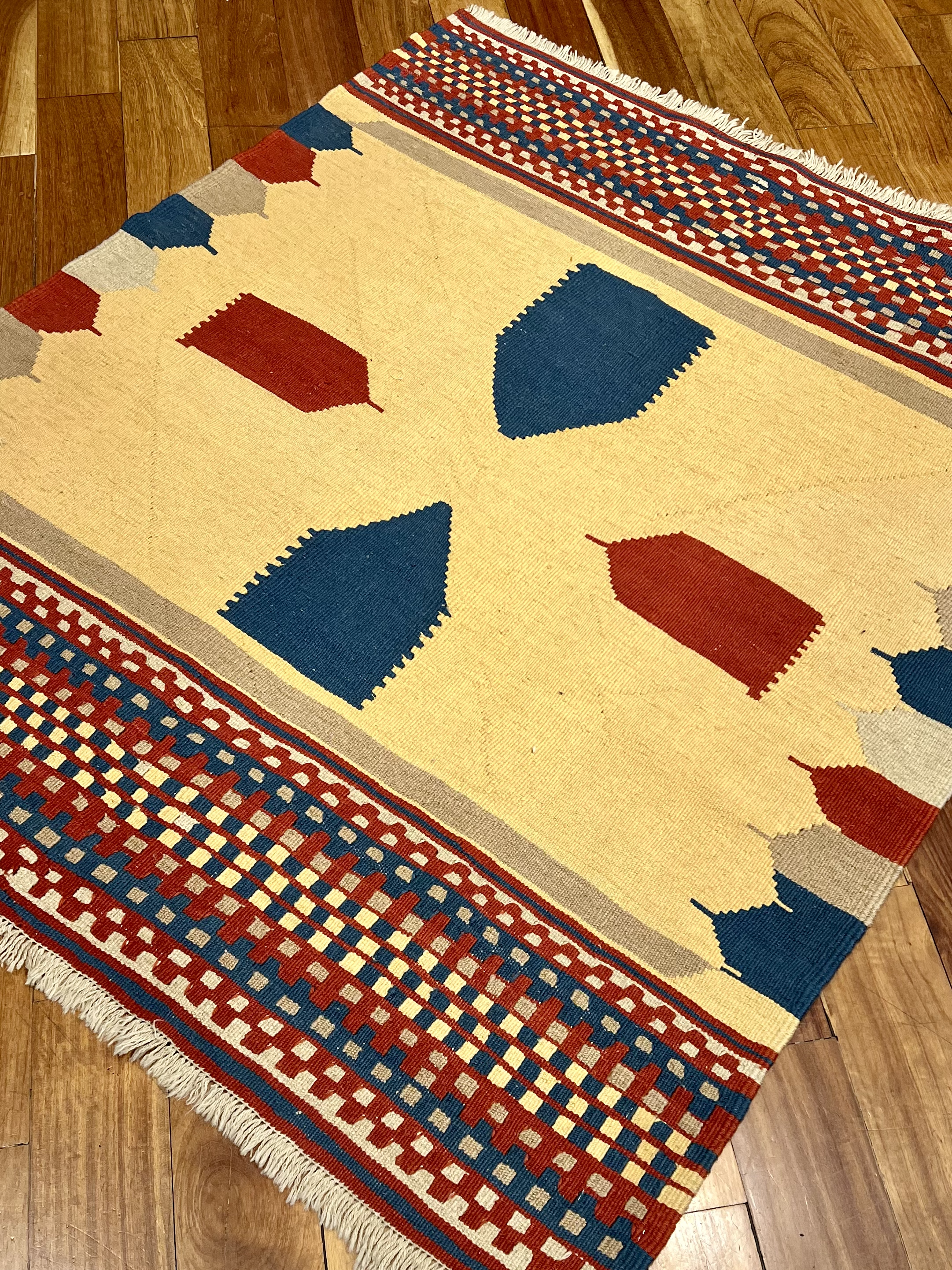 KILIM ARDEBIL-L3 1.30m x 1.30m