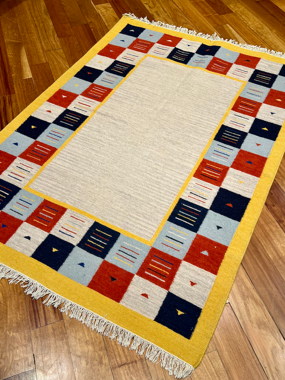 KILIM SHIRAZ-A6 1.95m x 1.38m