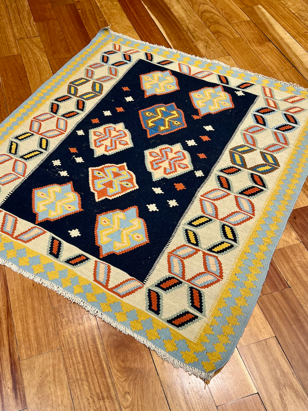 KILIM ARDEBIL-R5 1.34m x 1.21m