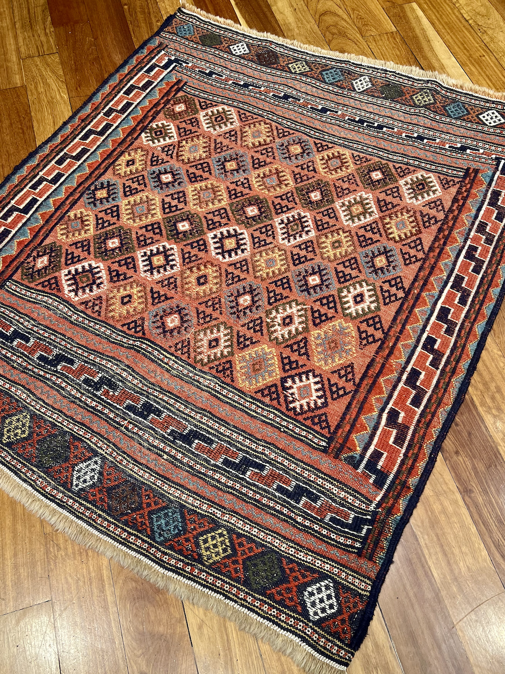 KILIM GUCHAN-J. 1.56m x 1.33m