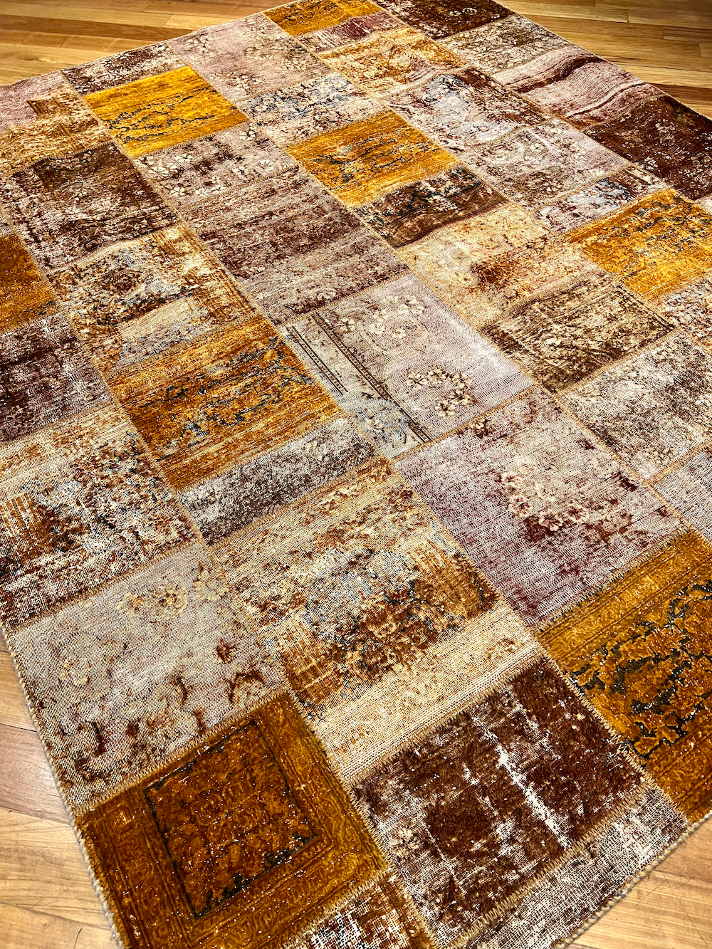 PATCHWORK-P 3.03m x 2.54