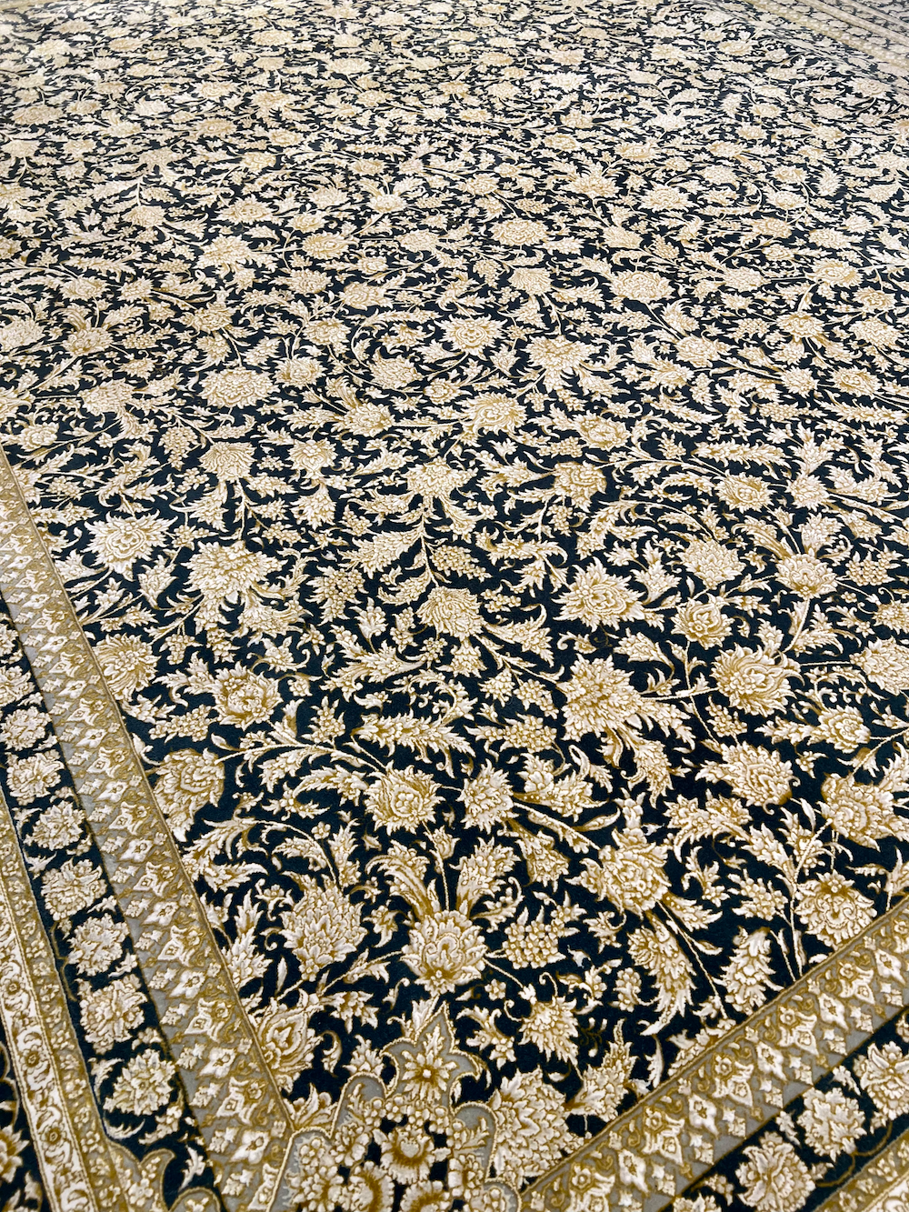 MASHAD ARDEHAL-V 3.00m x 2.50m