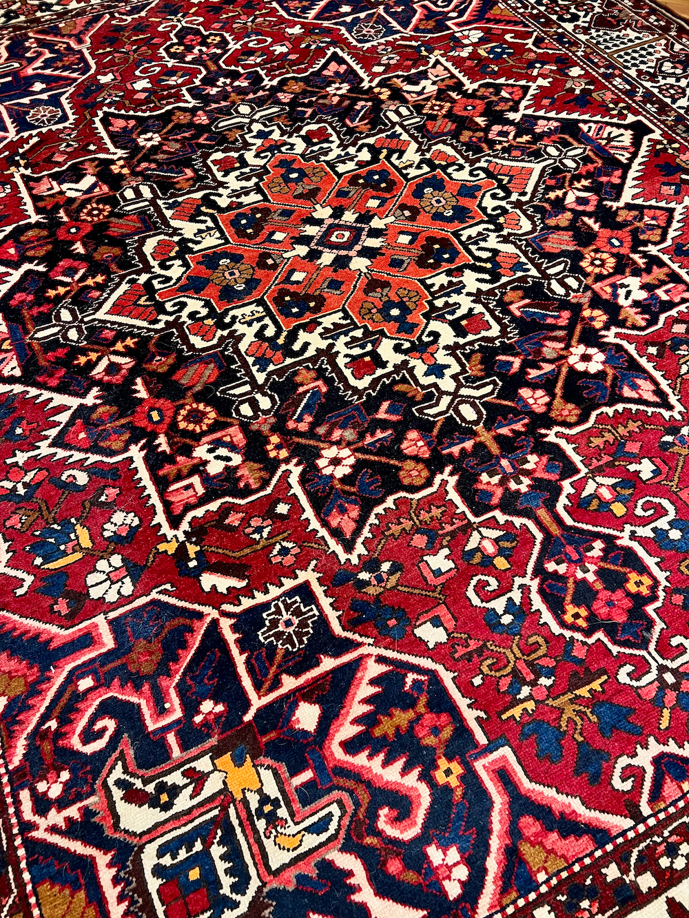 BAKHTIARI-E 3.90m x 3.10m