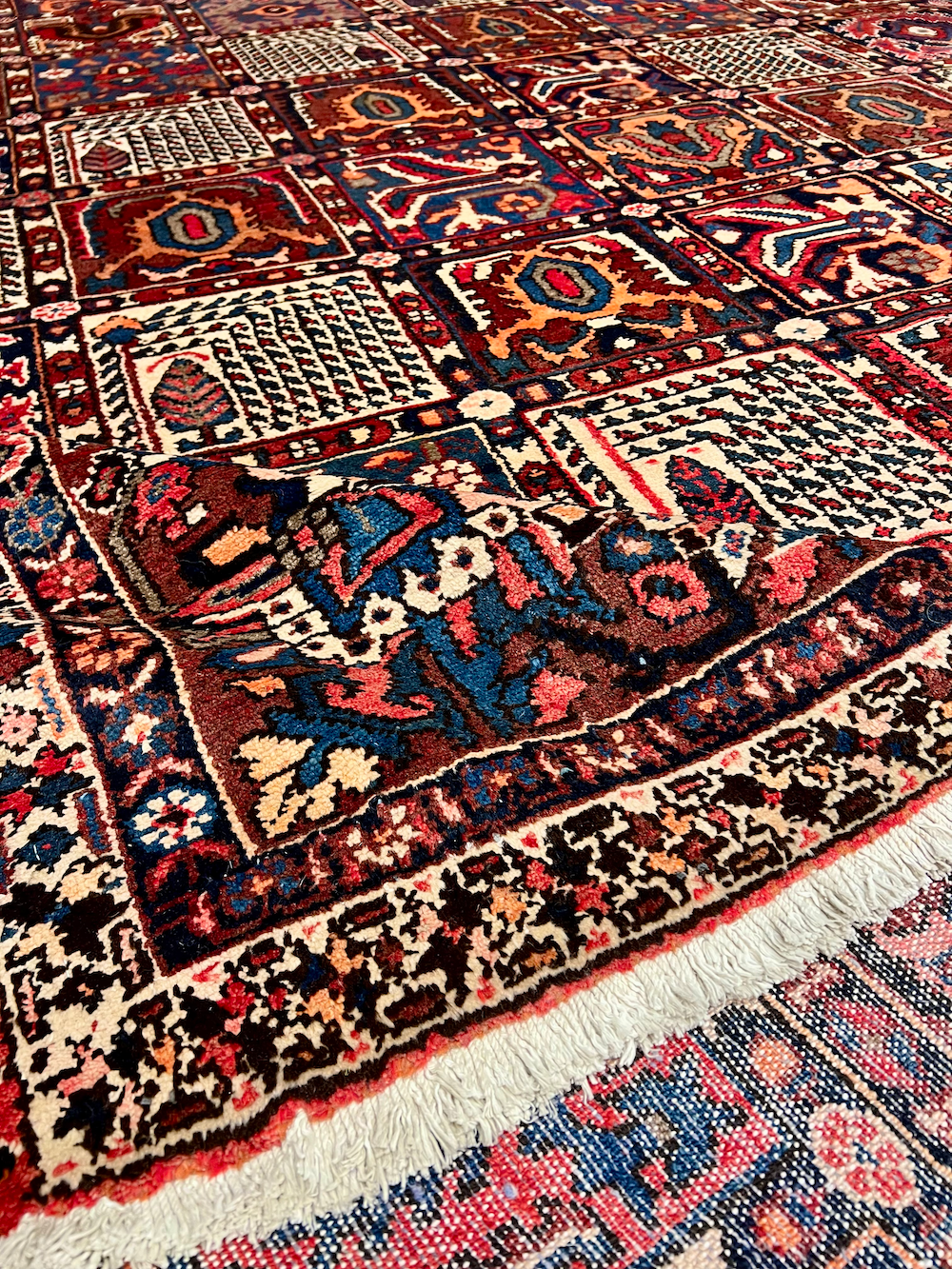 BAKHTIARI-G 3.60m x 2.95m