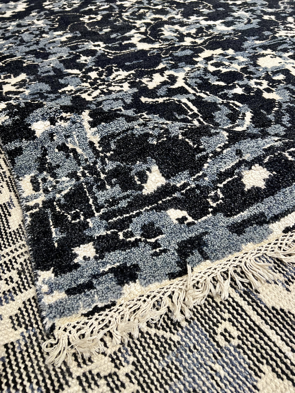 NEPAL SILK-K 4.00m x 3.00m