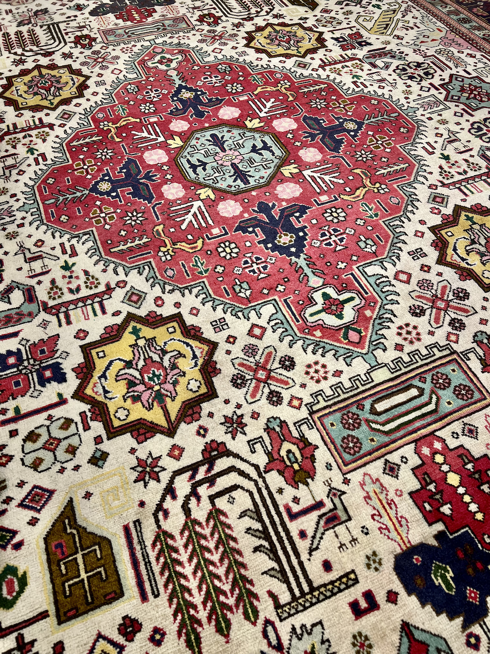 TABRIZ-F 3.86m x 3.10m