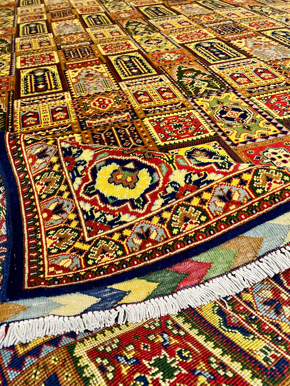 BALUCHI-D 3.90m x 3.00m