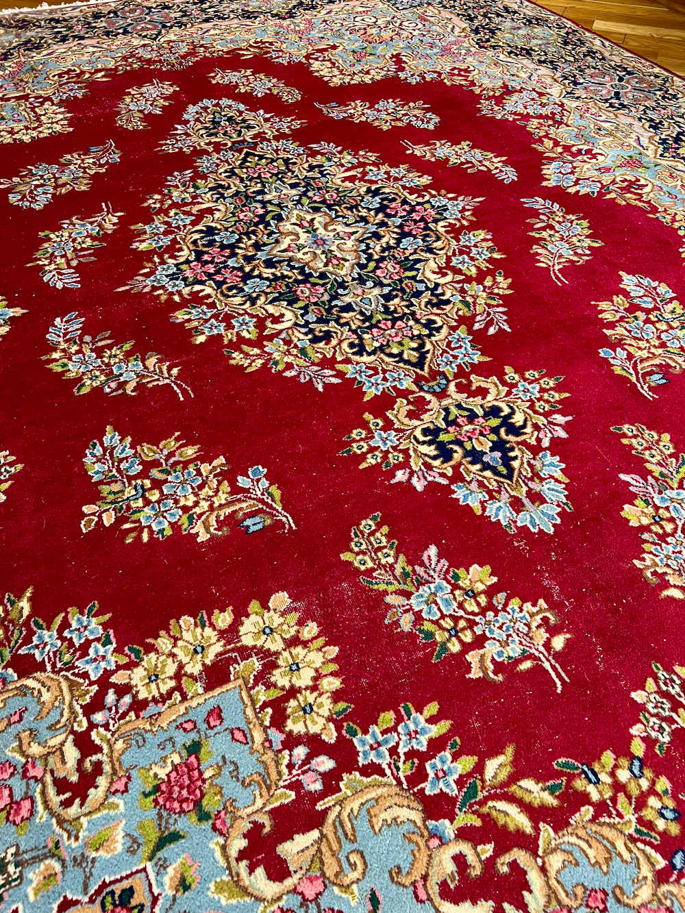 KERMAN ANTIGUO 4.20m x 3.10m