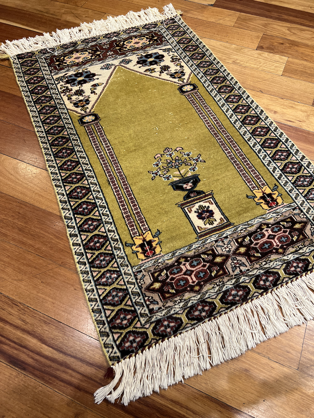 BALUCHI-F 1.24m x 0.75m