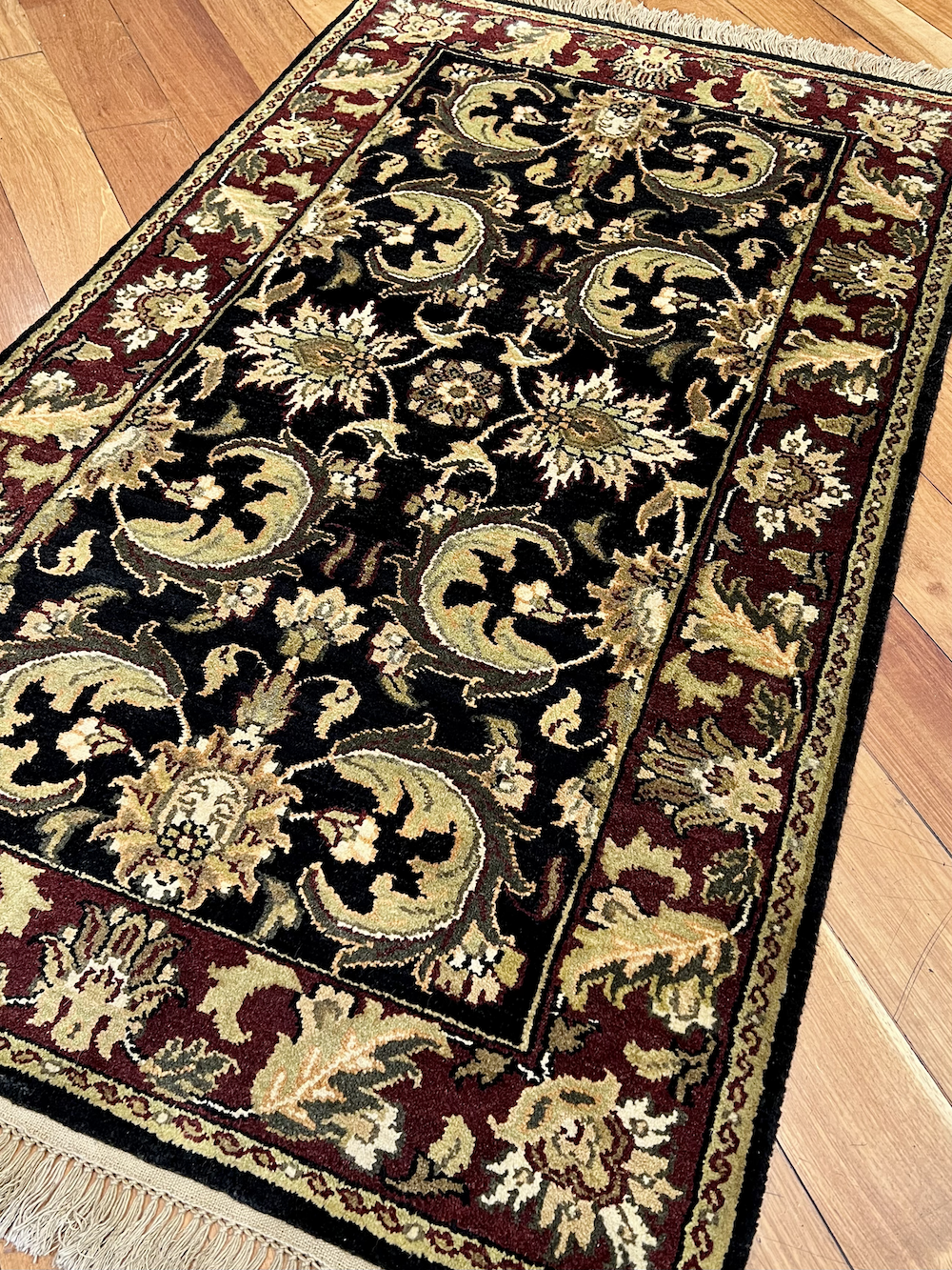 KALATI-T 1.57m x 0.93m