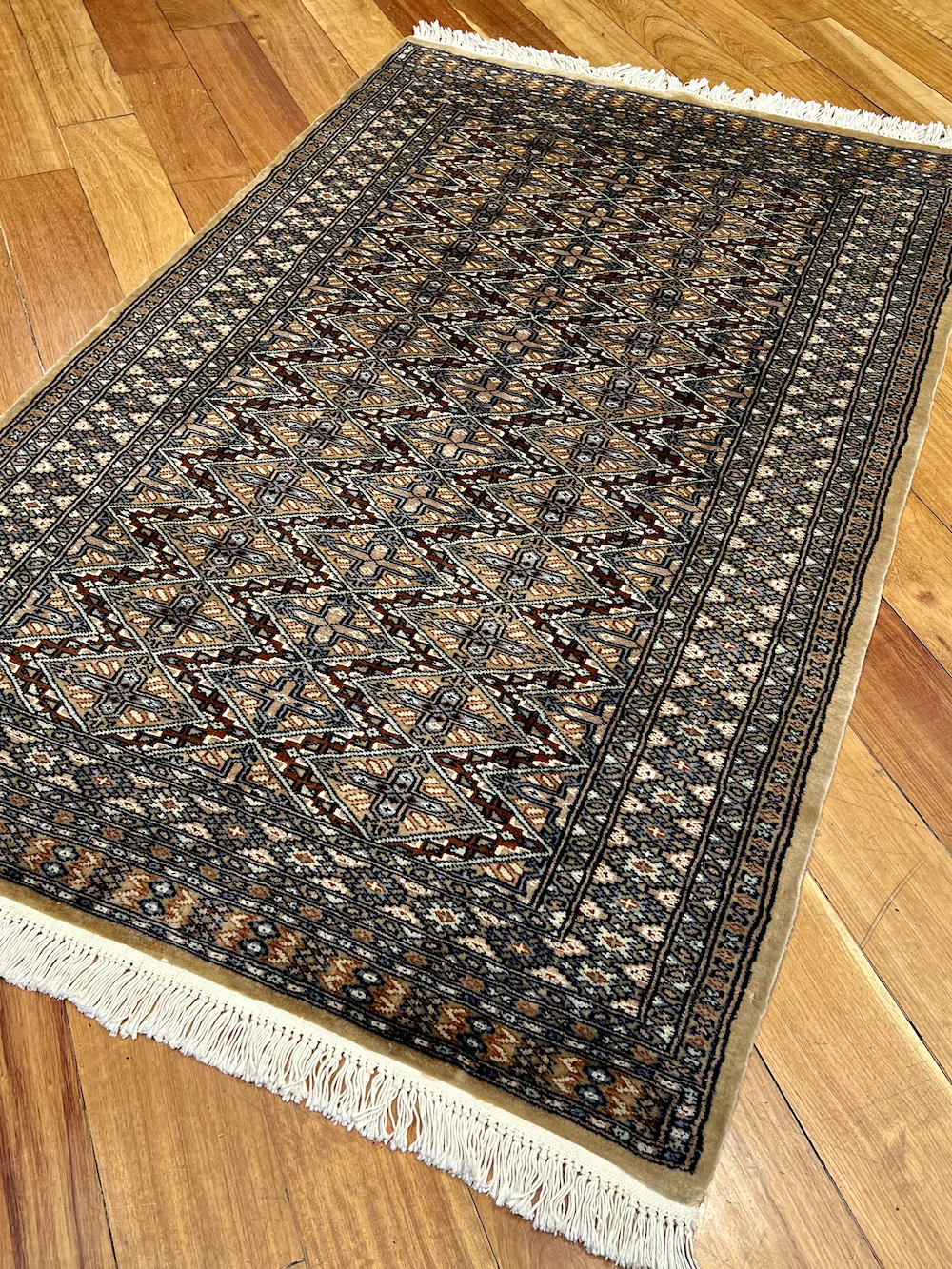 BOKHARA-B2 1.63m x 0.98m