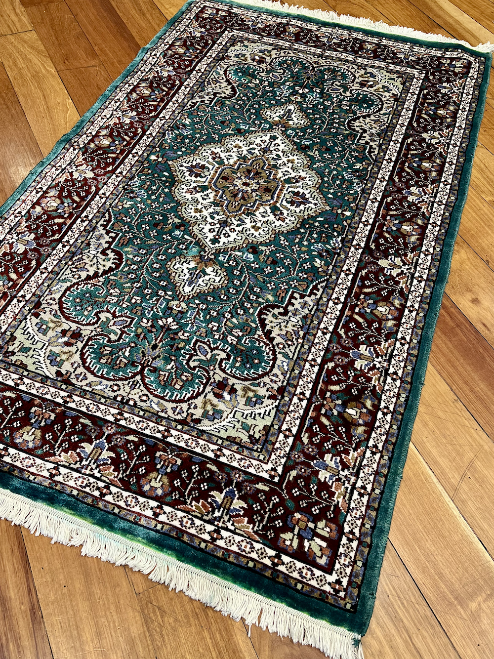 SILK-M 1.54m x 0.94m