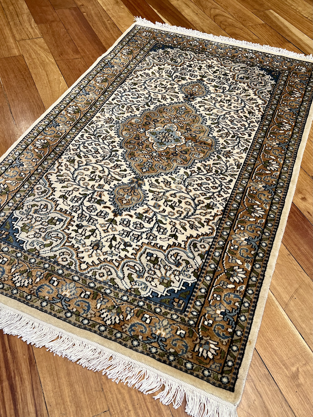SILK-N 1.54m x 0.94m