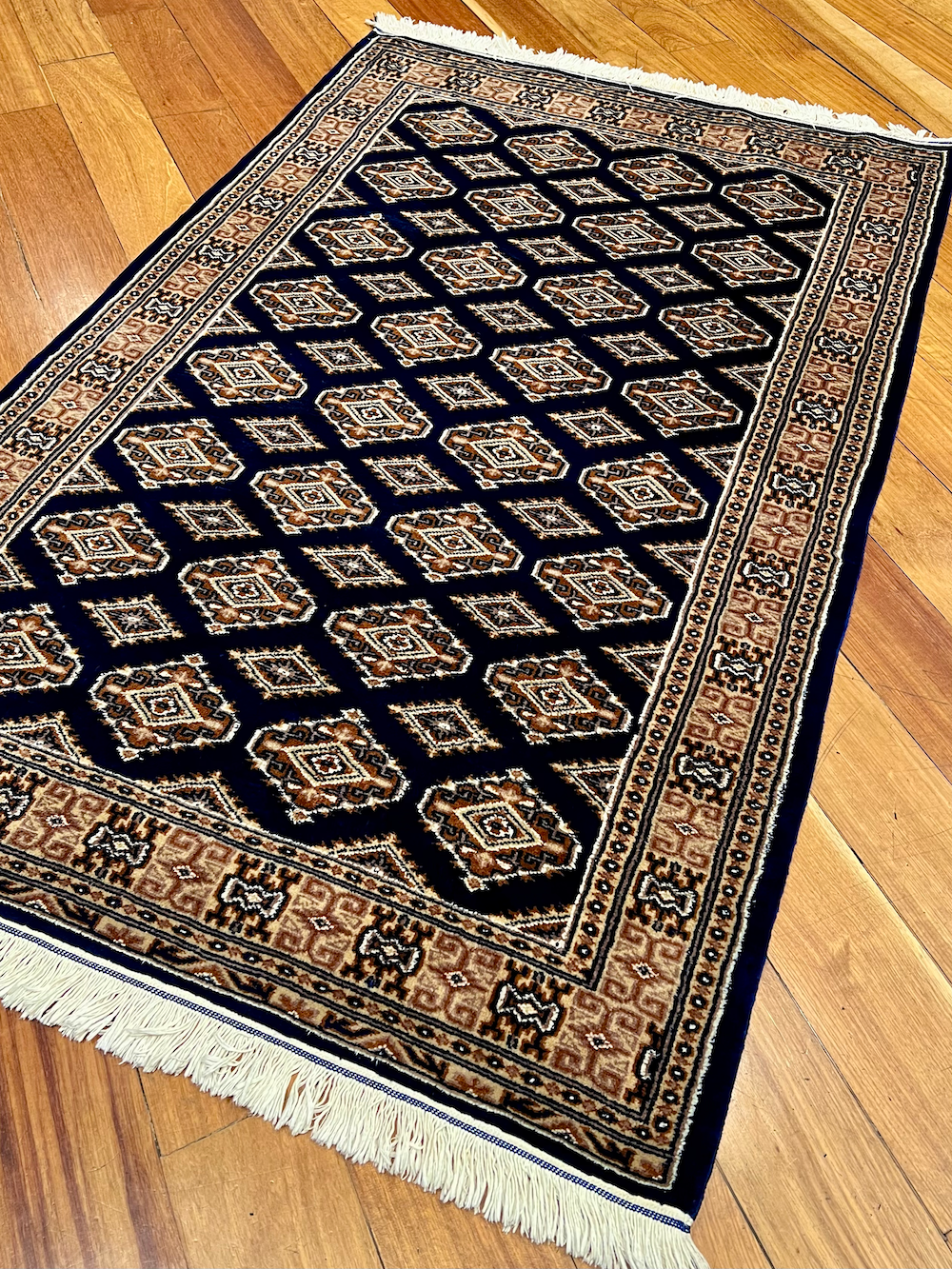 BOKHARA-C8 1.53m x 1.00m