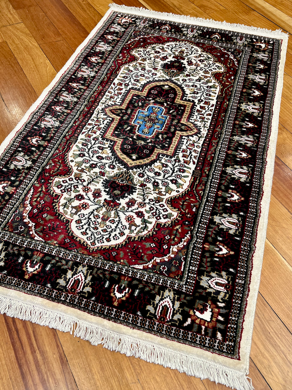 SILK-R 1.65m x 0.94m