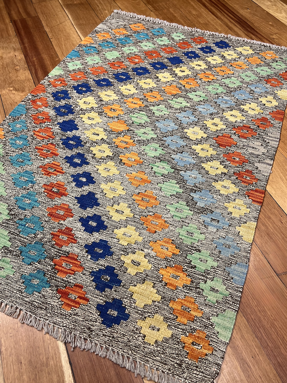 KILIM MEIMENEH-O3 1.23m x 0.83m