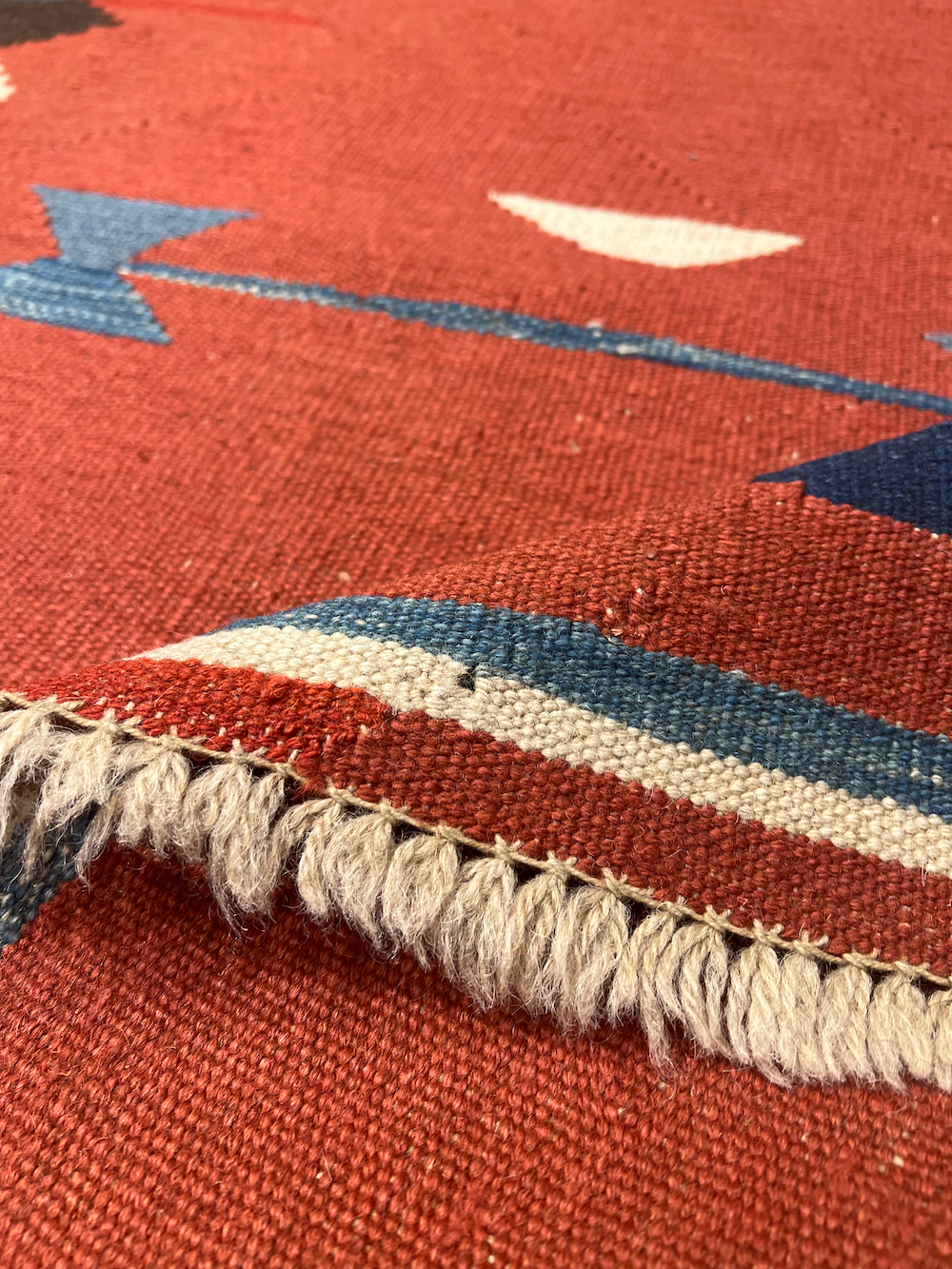 KILIM SOFREH-F 1.04m x 1.02m