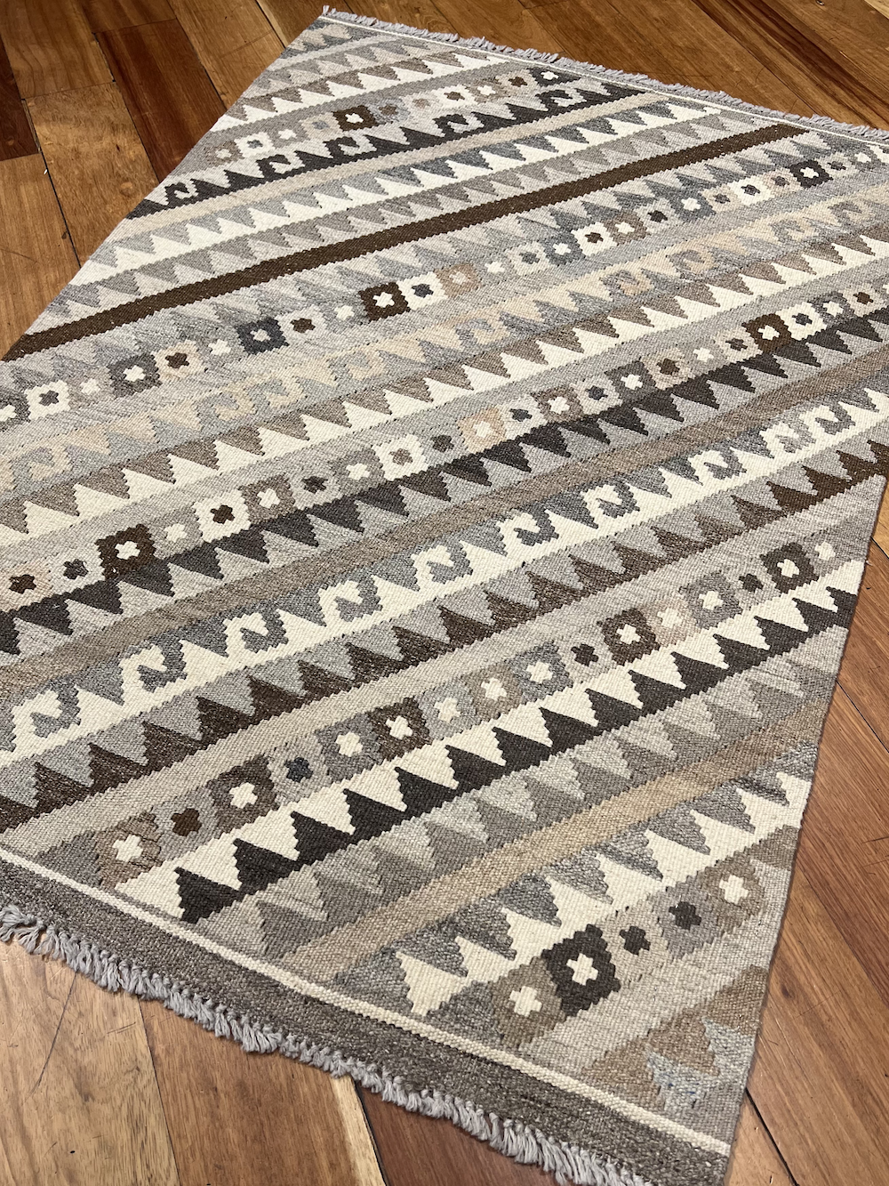 KILIM MEIMENEH-R8 1.26m x 0.89m