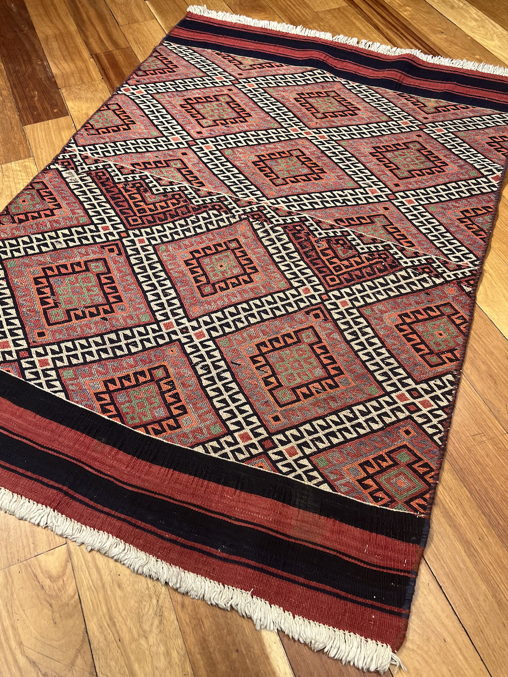 KILIM CAUCASO-B. 1.50m x 1.00m