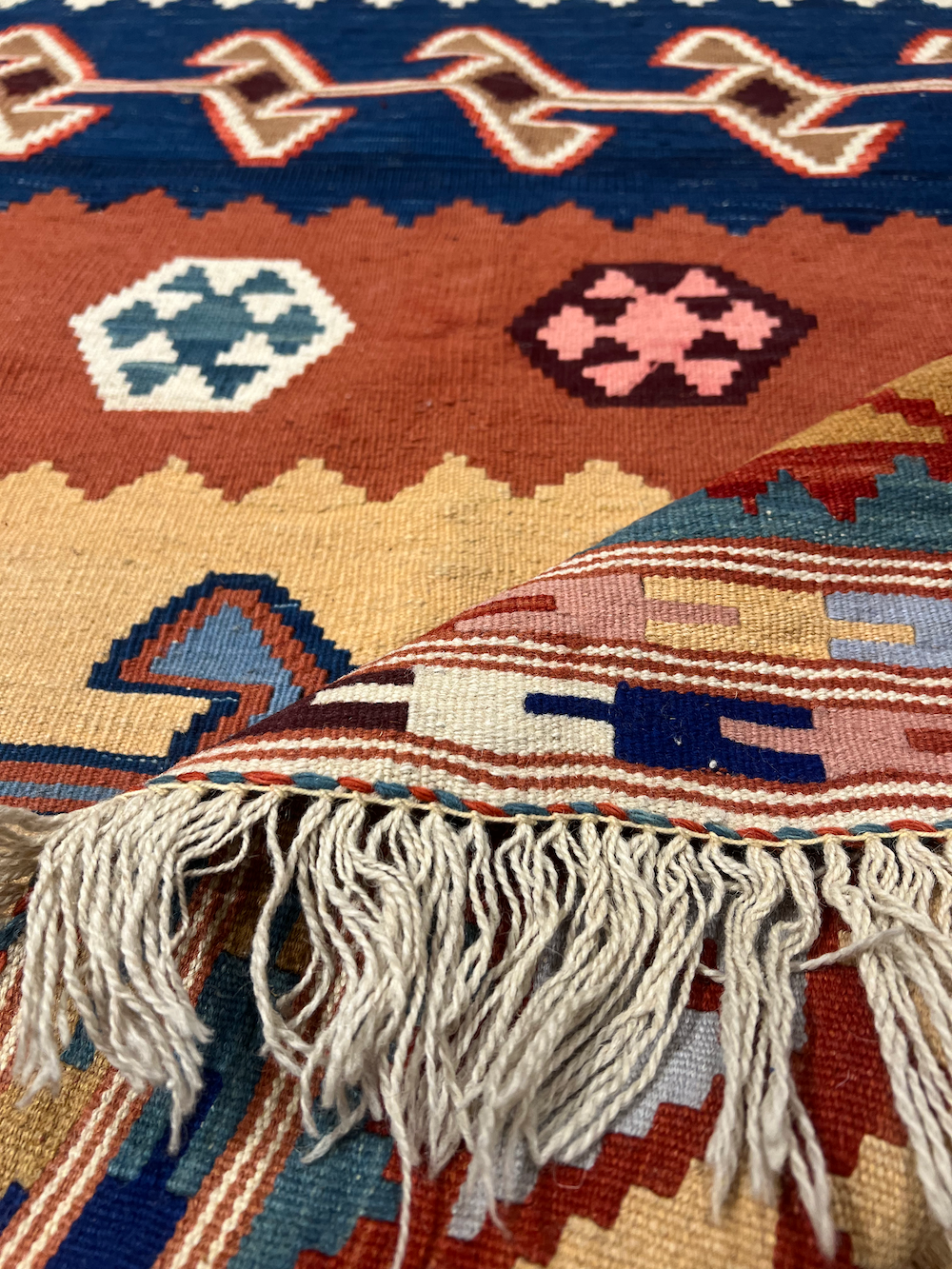 KILIM SHIRAZ-B3 1.55m x 1.05m