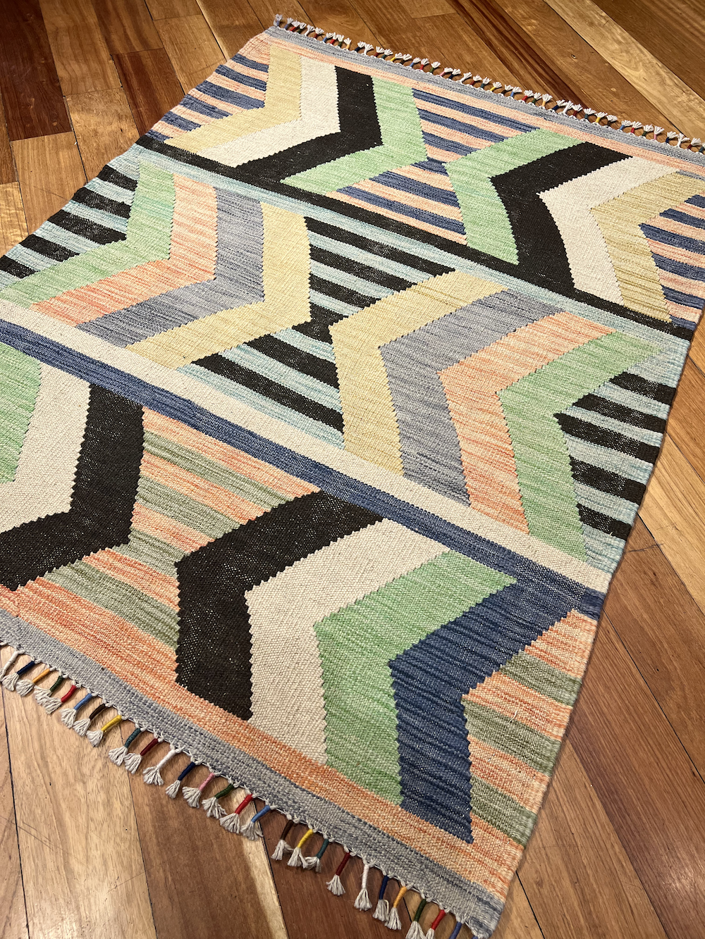 KILIM MEIMENEH-R9 1.43m x 1.10m