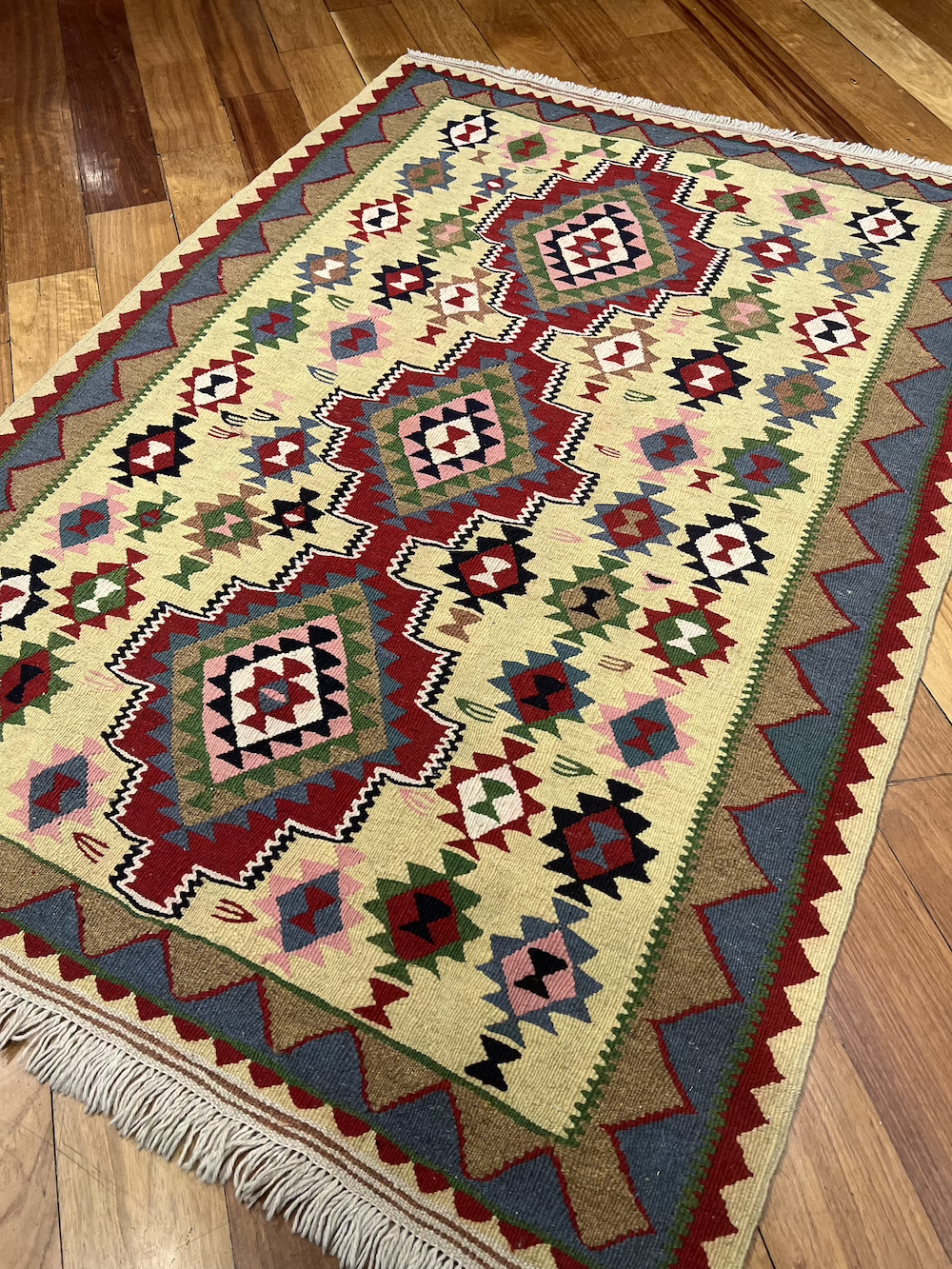 KILIM ARDEBIL-Y4 1.54m x 1.05m